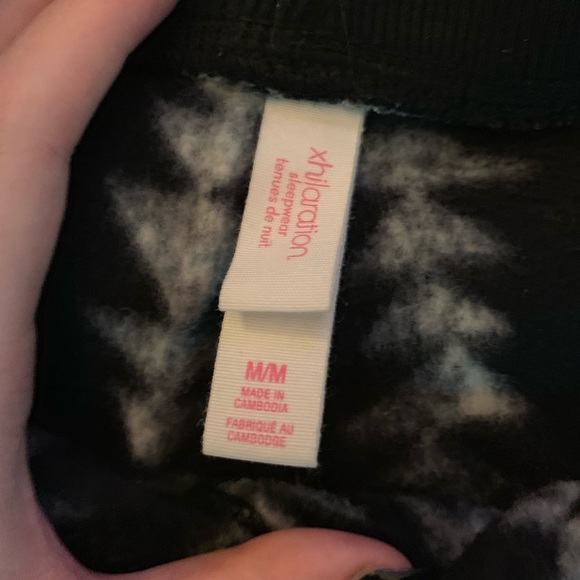 Fuzzy patterned joggers - Picture 2 of 2